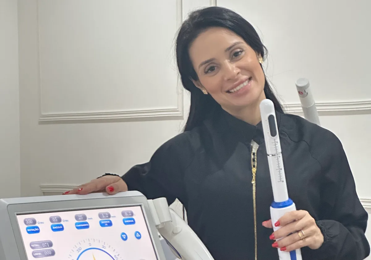 Procedimento na clínica Talita Almeida